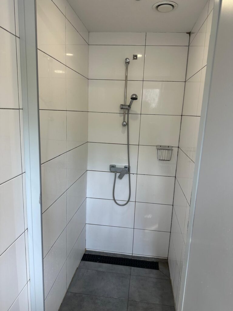 kabina prysznicowa w park 45 sopot