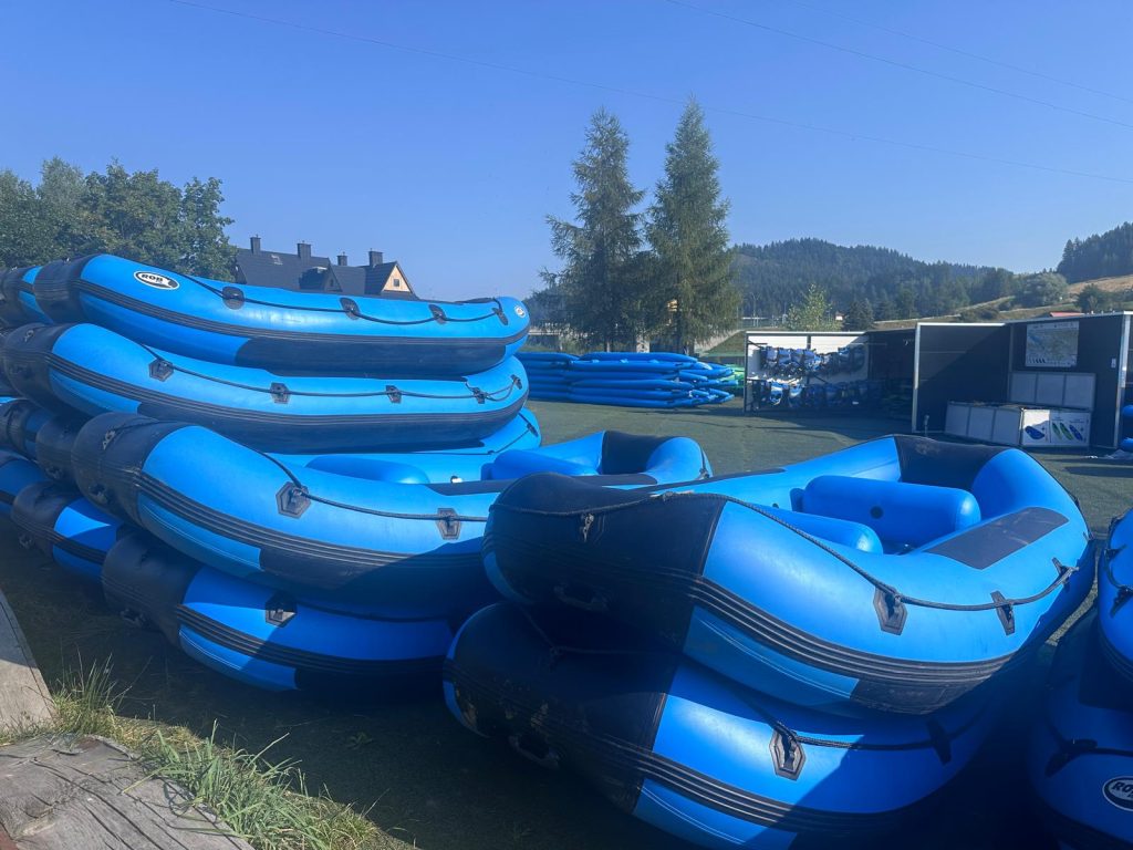 splywy pontonowe polana sosny camping