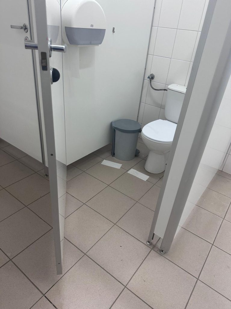 toaleta damska kemping w niedzicy polana sosny