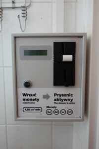 platne prysznice na kempingu alfa klif automat na monety