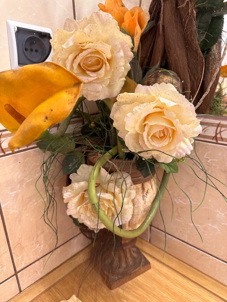 okropne sztuczne kwiaty w zacisze ustka grzyb i plesn