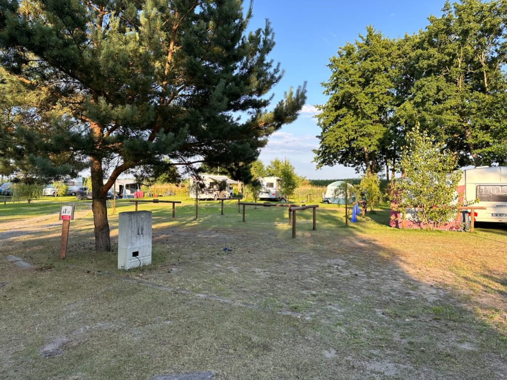 pole namiotowe osada lazy