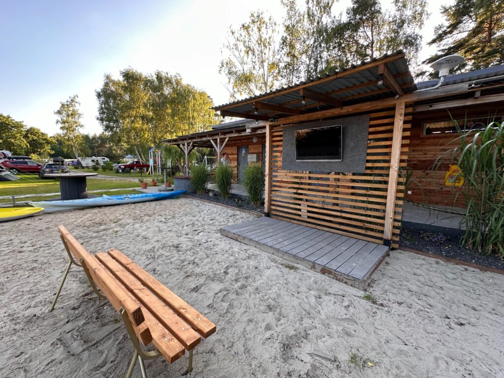 strefa relaksu kibica mini plaza osada nad woda lazy