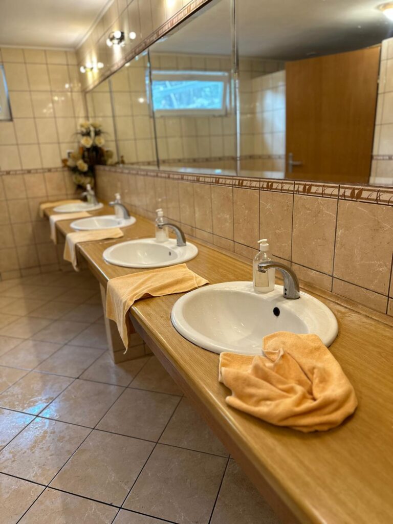 umywalki toaleta damska zacisze ustka