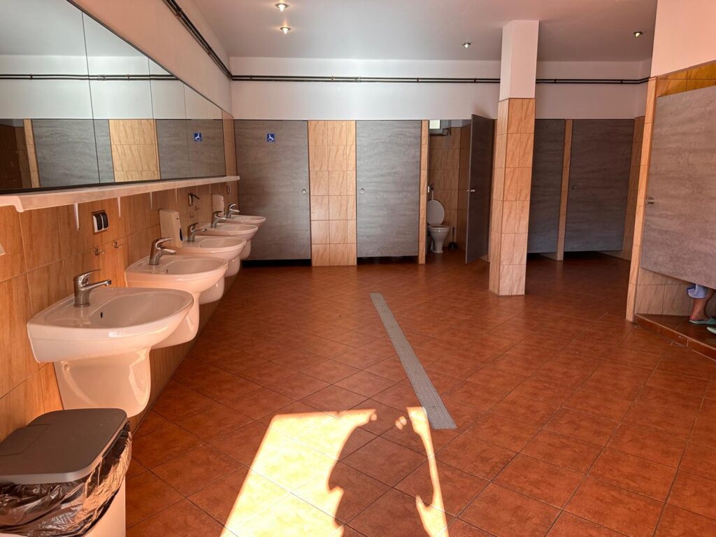 przestronne sanitariaty camping Krakow