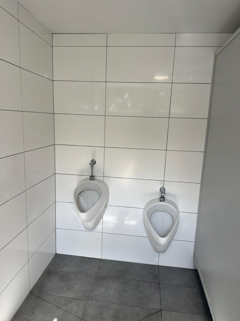 pisuary sanitariat meski park 45